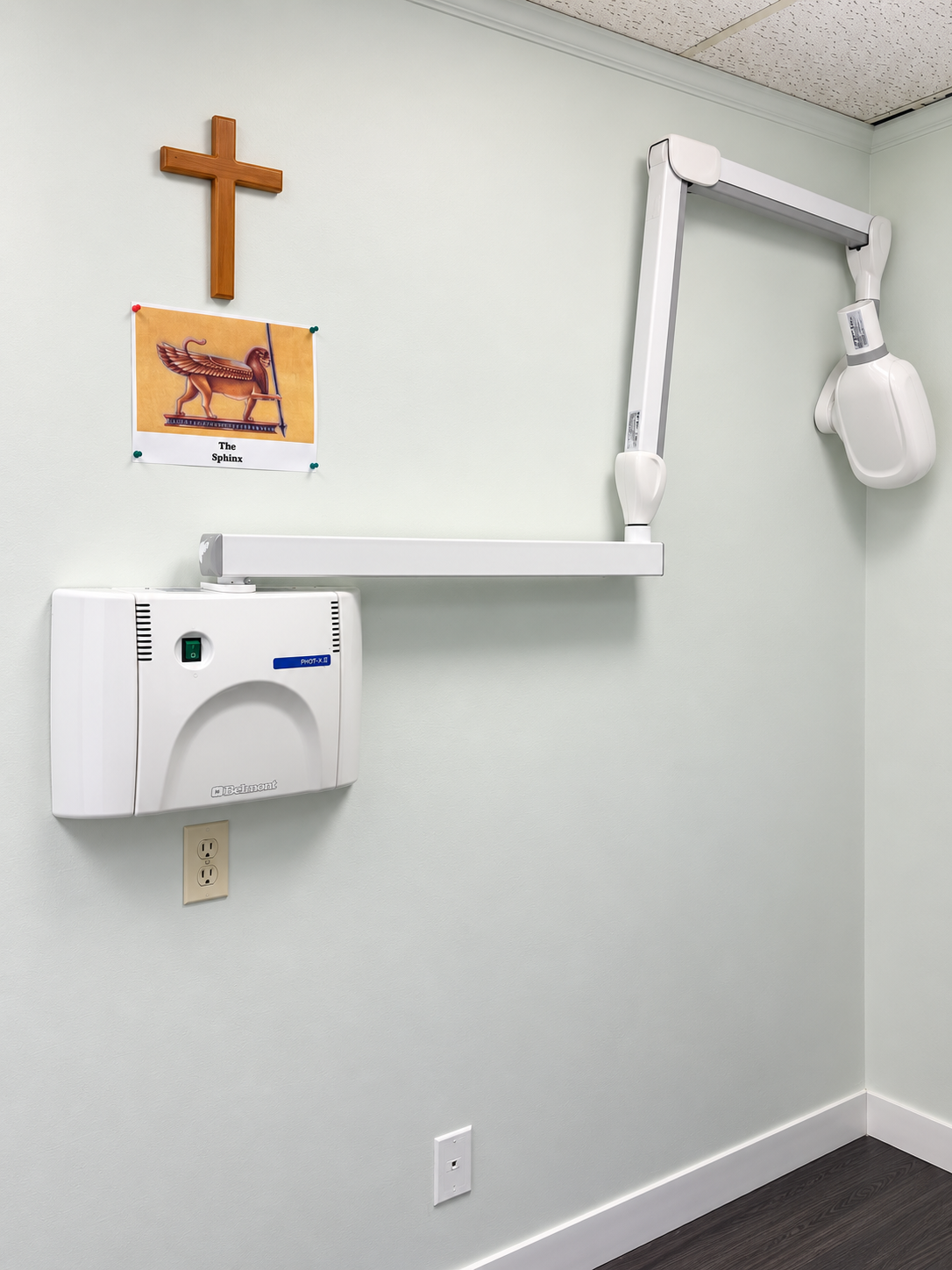 Belmont 303-A wall-mounted dental X-ray in operatory